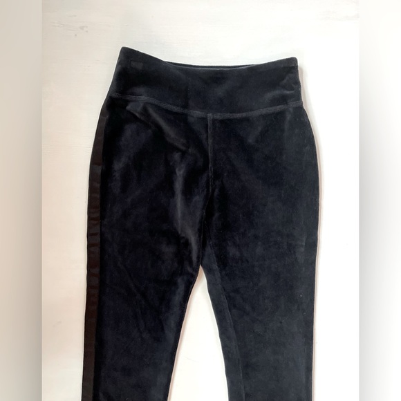 NWT Vineyard Vines Women MEDIUM Black Cord Velvet Legging Slip on High Rise $128 - Picture 6 of 6